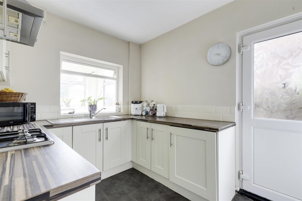 Broxtowe Drive, Hucknall, Nottinghamshire, NG15 7EE