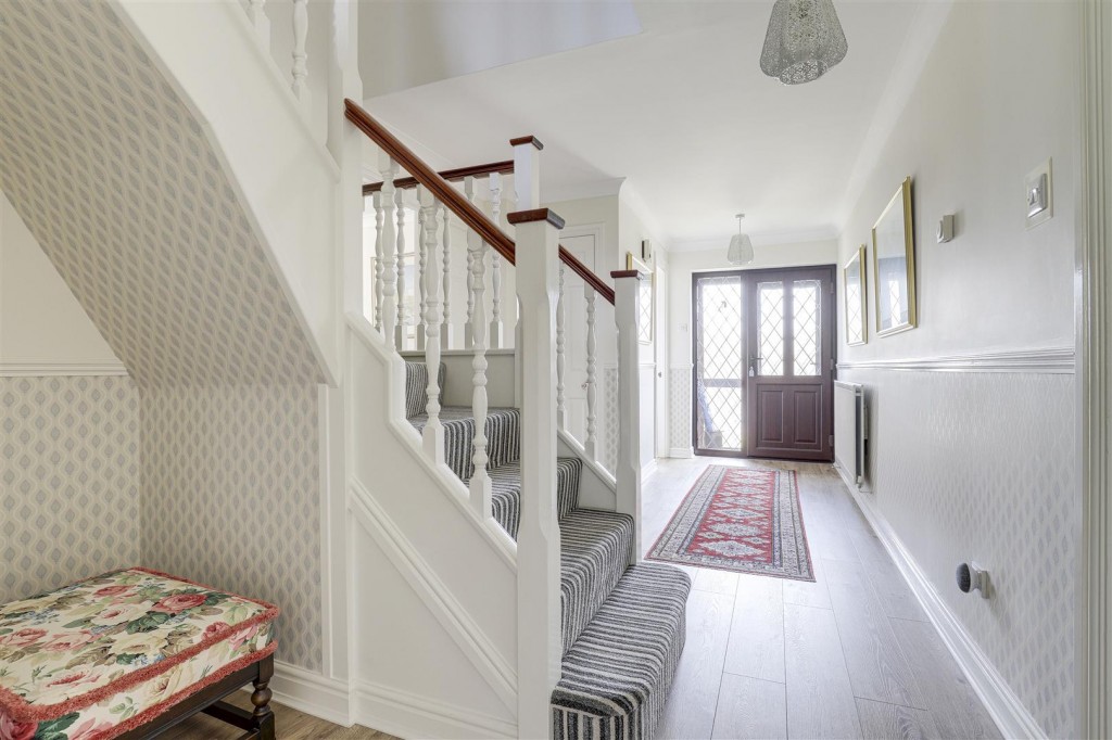 Hallfields, Edwalton, Nottinghamshire, NG12 4AA