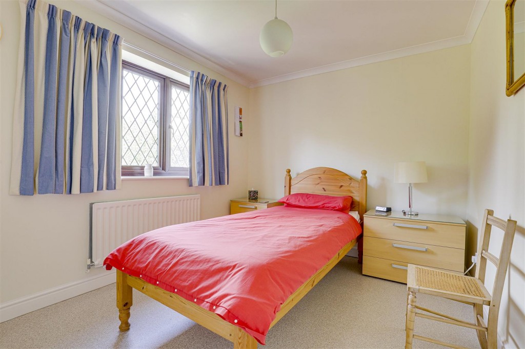 Hallfields, Edwalton, Nottinghamshire, NG12 4AA