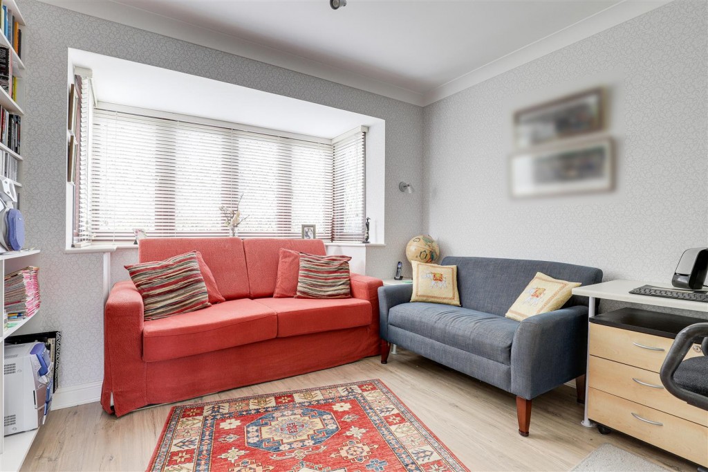 Hallfields, Edwalton, Nottinghamshire, NG12 4AA