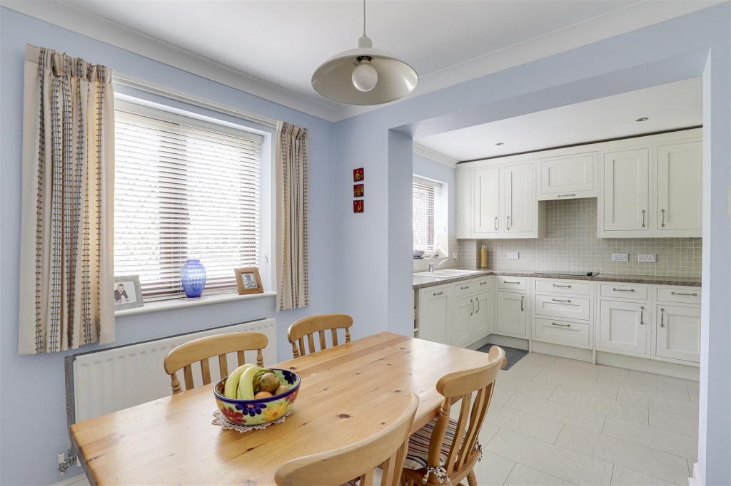 Hallfields, Edwalton, Nottinghamshire, NG12 4AA