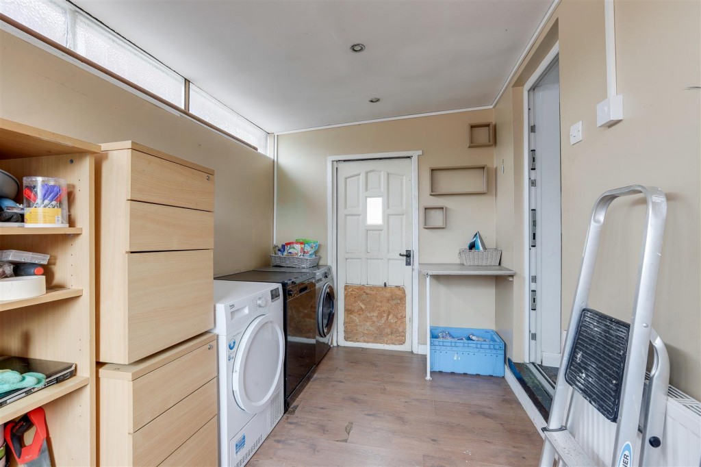 Ravensworth Road, Bulwell, Nottinghamshire, NG6 8GB