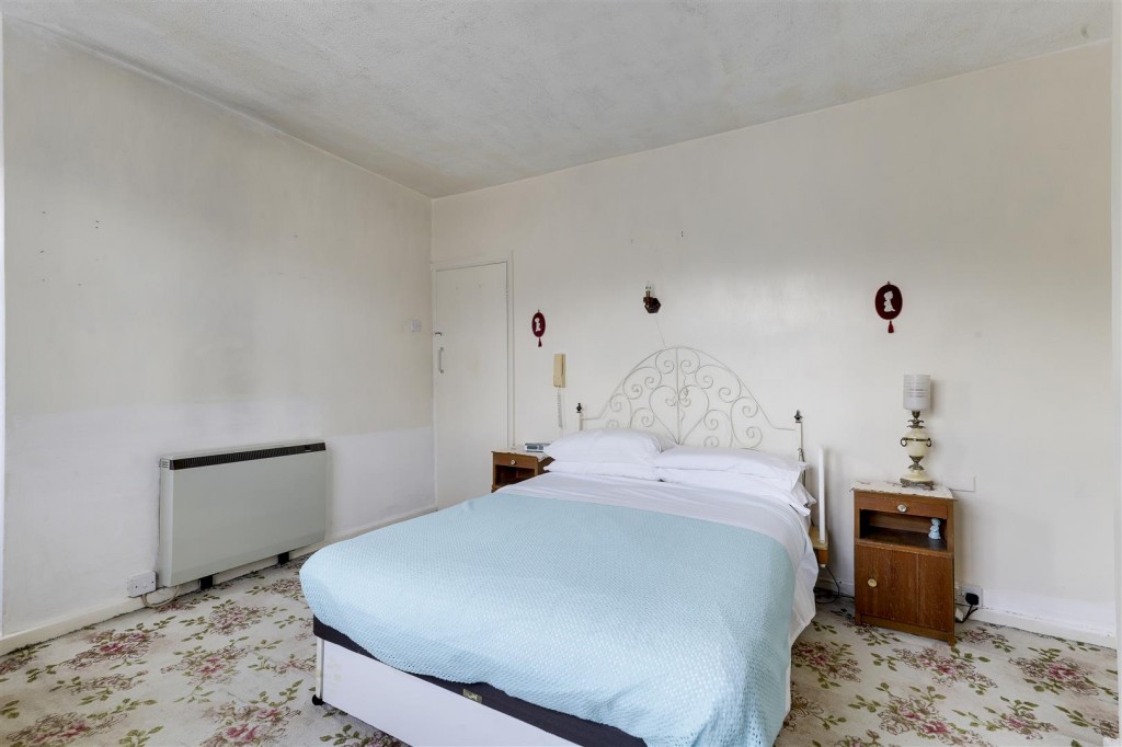 Clipstone Avenue, Mapperley, Nottinghamshire, NG3 5JZ