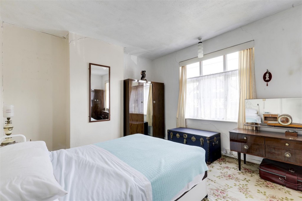 Clipstone Avenue, Mapperley, Nottinghamshire, NG3 5JZ