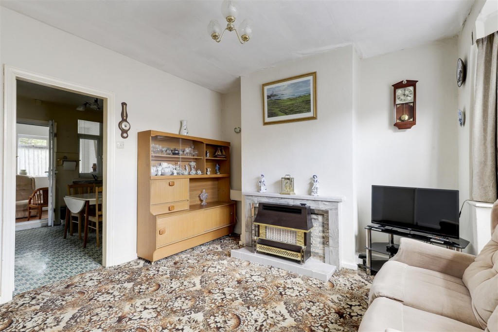 Clipstone Avenue, Mapperley, Nottinghamshire, NG3 5JZ