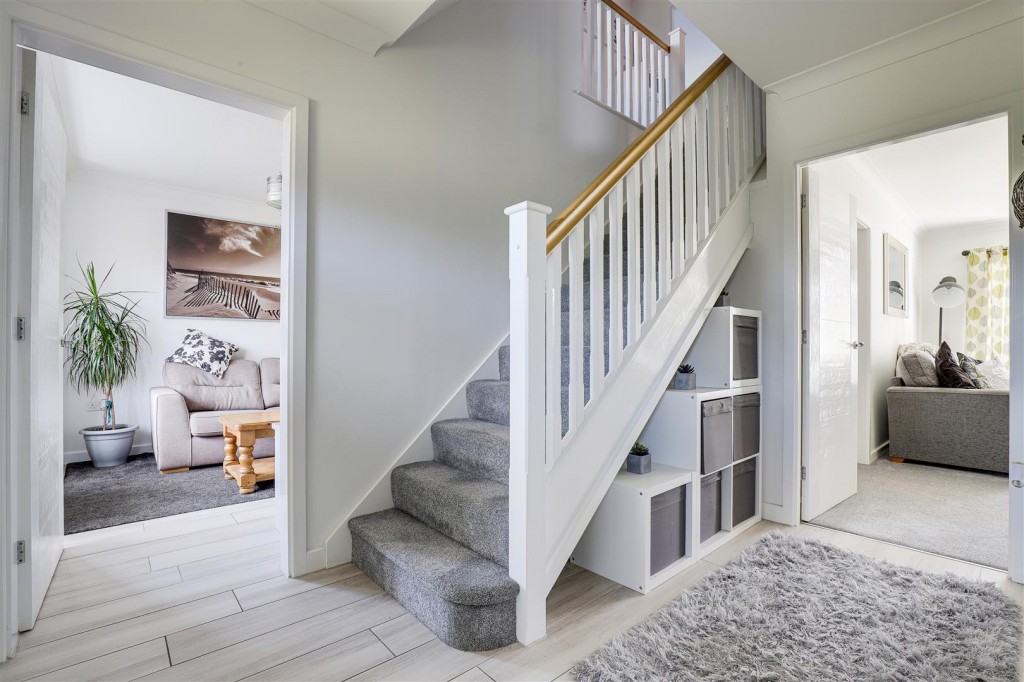 Astill Close, Keyworth, Nottinghamshire, NG12 5SG