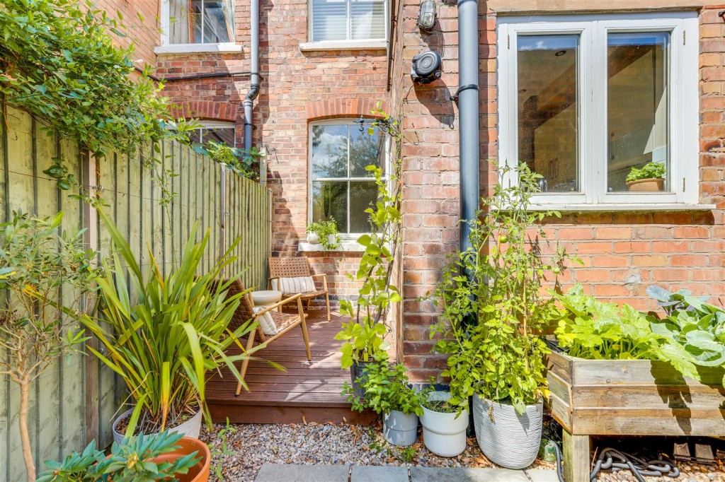 Wesley Grove, Carrington, Nottinghamshire, NG5 2BL