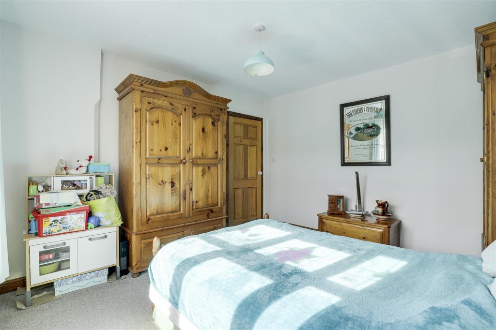 Main Road, Wilford, Nottinghamshire, NG11 7AA