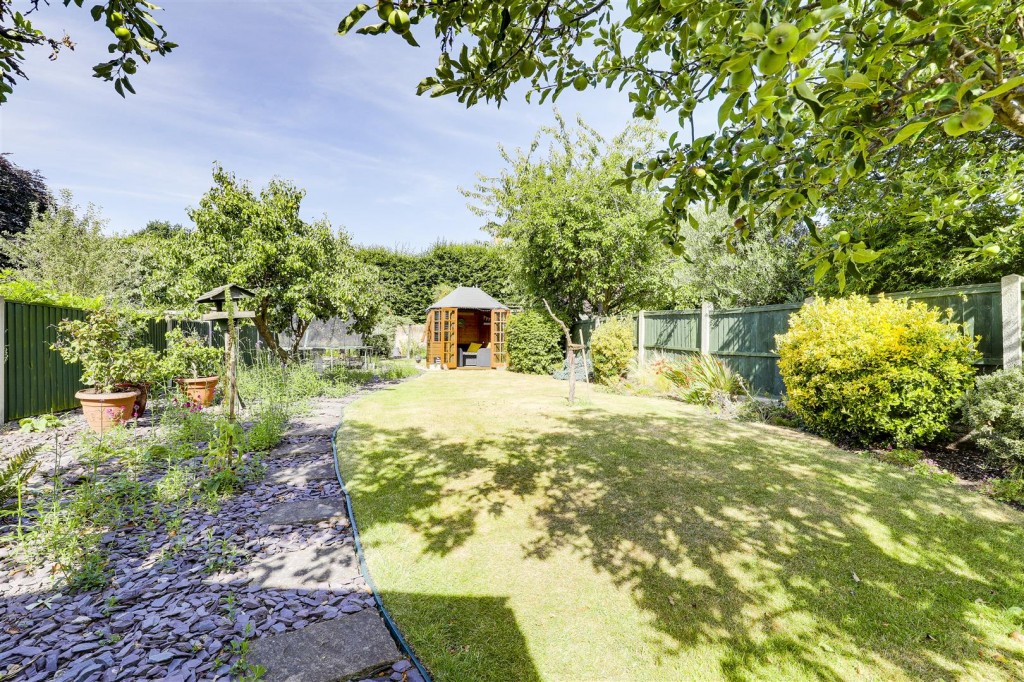 Main Road, Wilford, Nottinghamshire, NG11 7AA