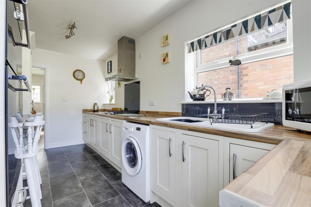 Main Road, Wilford, Nottinghamshire, NG11 7AA