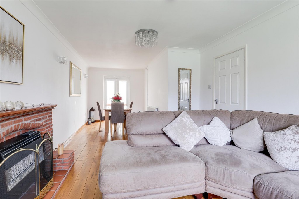 Sandringham Road, Sandiacre, Nottinghamshire, NG10 5LE
