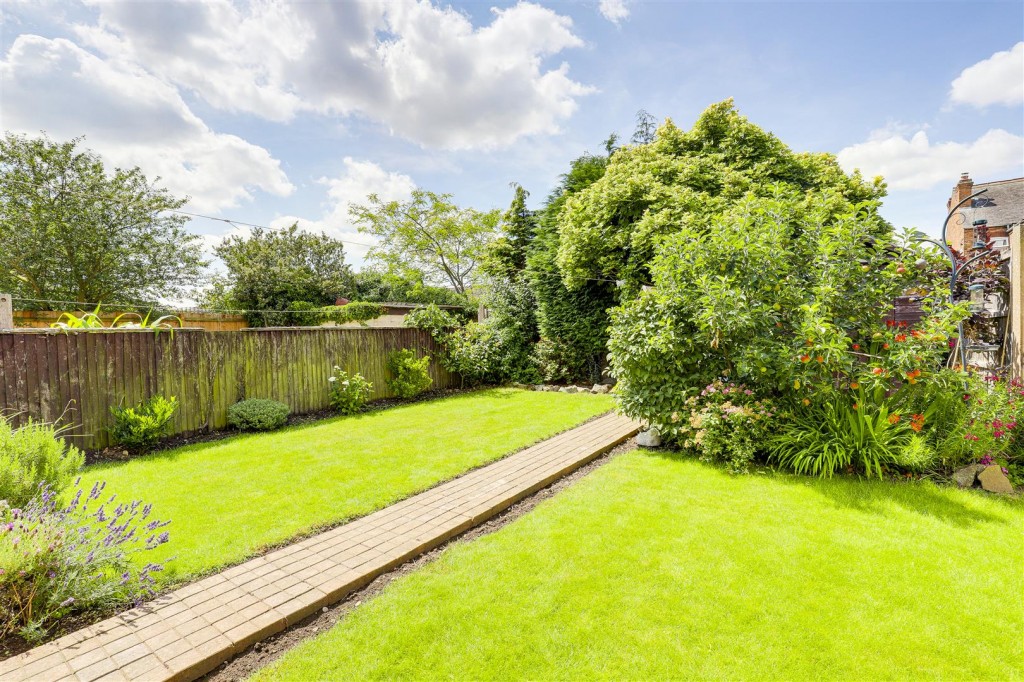 Garfield Avenue, Draycott, Derbyshire, DE72 3NP