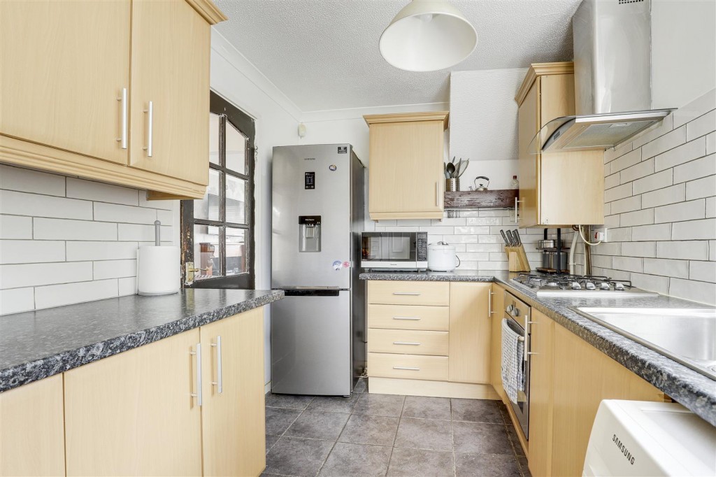 Tavern Avenue, Broxtowe, Nottinghamshire, NG8 5EE