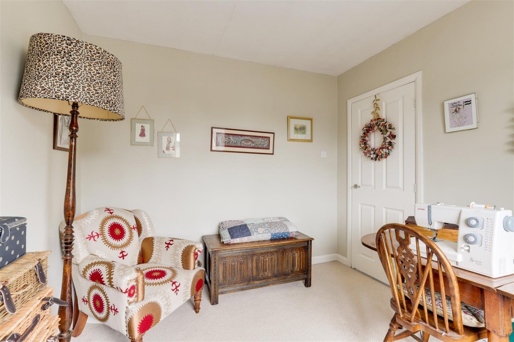 Middleton Close, Nuthall, Nottinghamshire, NG16 1BX