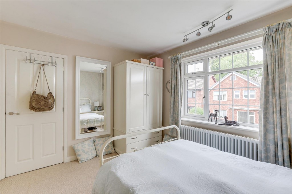 Middleton Close, Nuthall, Nottinghamshire, NG16 1BX