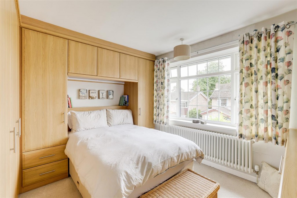 Middleton Close, Nuthall, Nottinghamshire, NG16 1BX