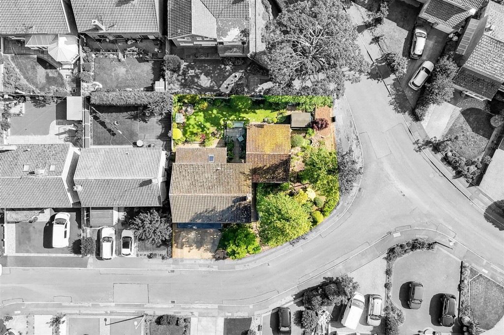 Middleton Close, Nuthall, Nottinghamshire, NG16 1BX