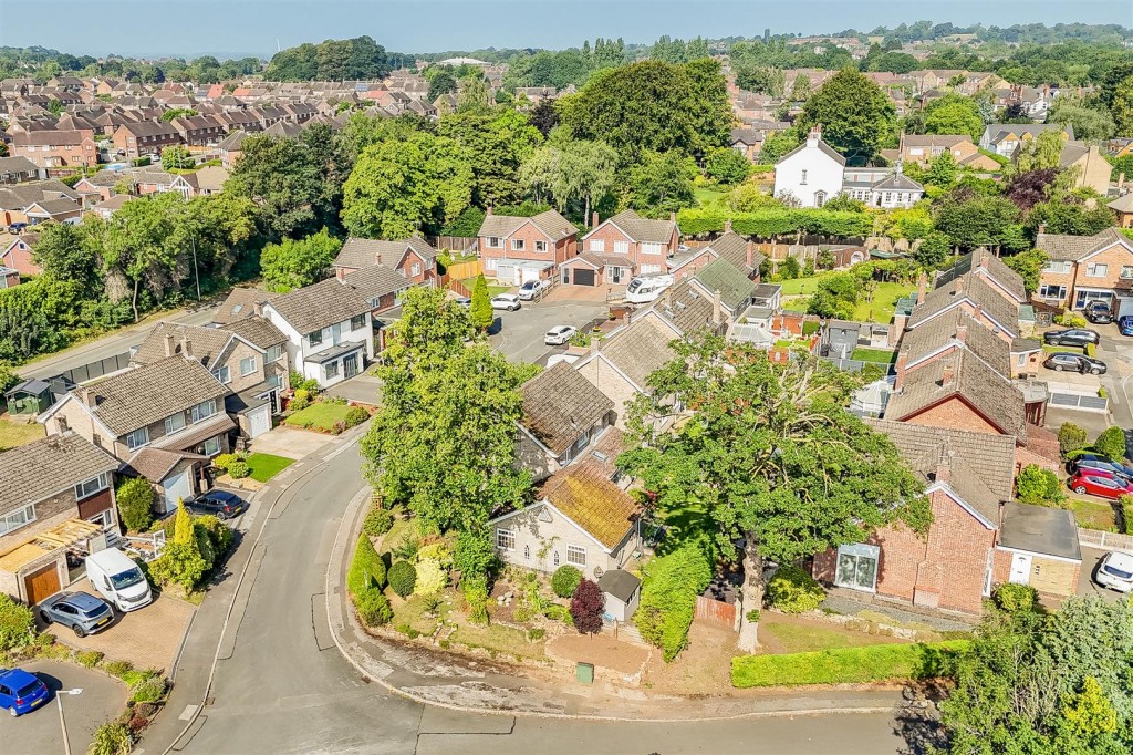 Middleton Close, Nuthall, Nottinghamshire, NG16 1BX