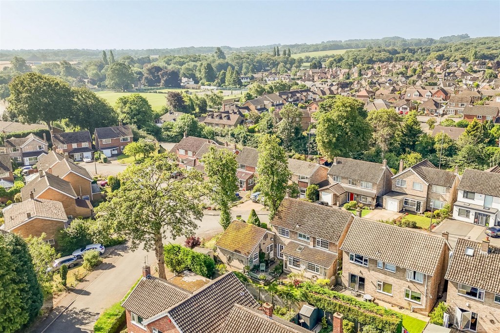 Middleton Close, Nuthall, Nottinghamshire, NG16 1BX