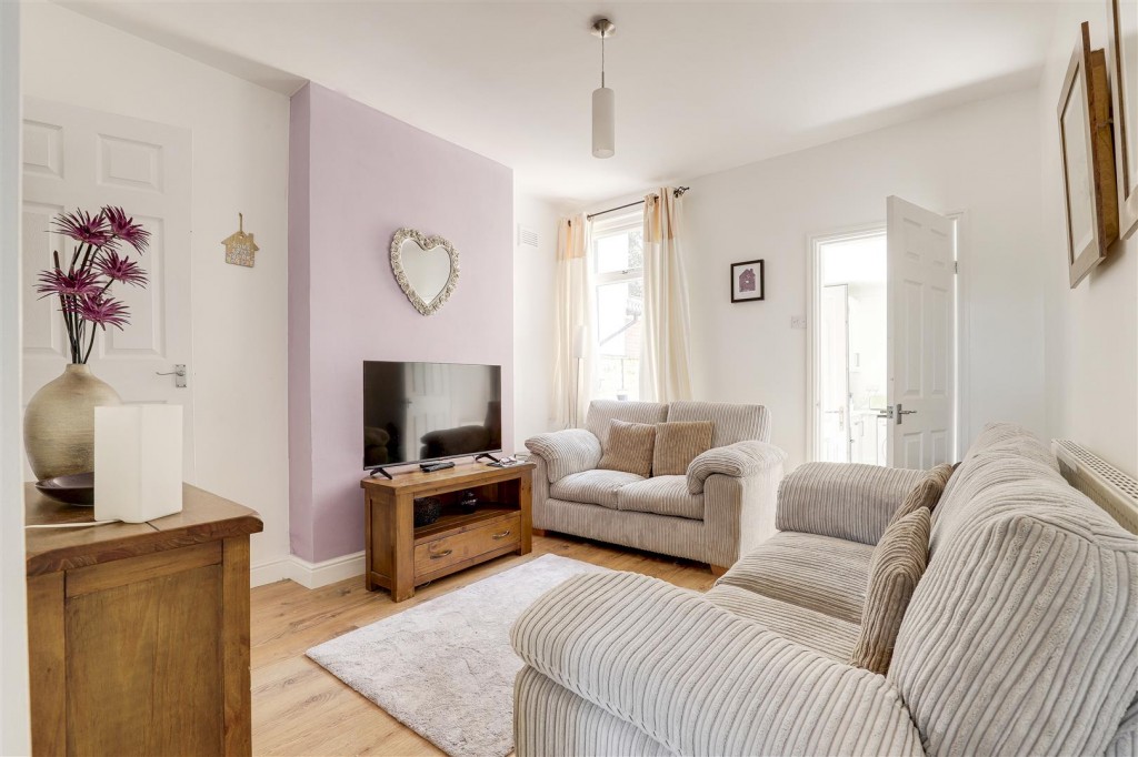 Dale Road, Carlton, Nottinghamshire, NG4 1GT