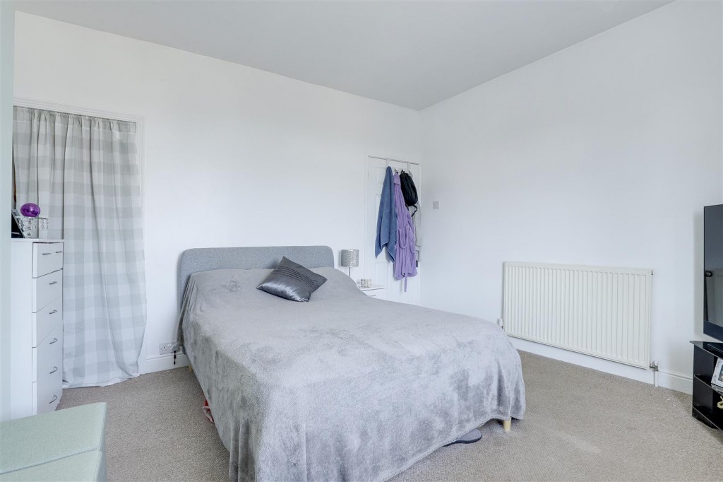 Dale Road, Carlton, Nottinghamshire, NG4 1GT