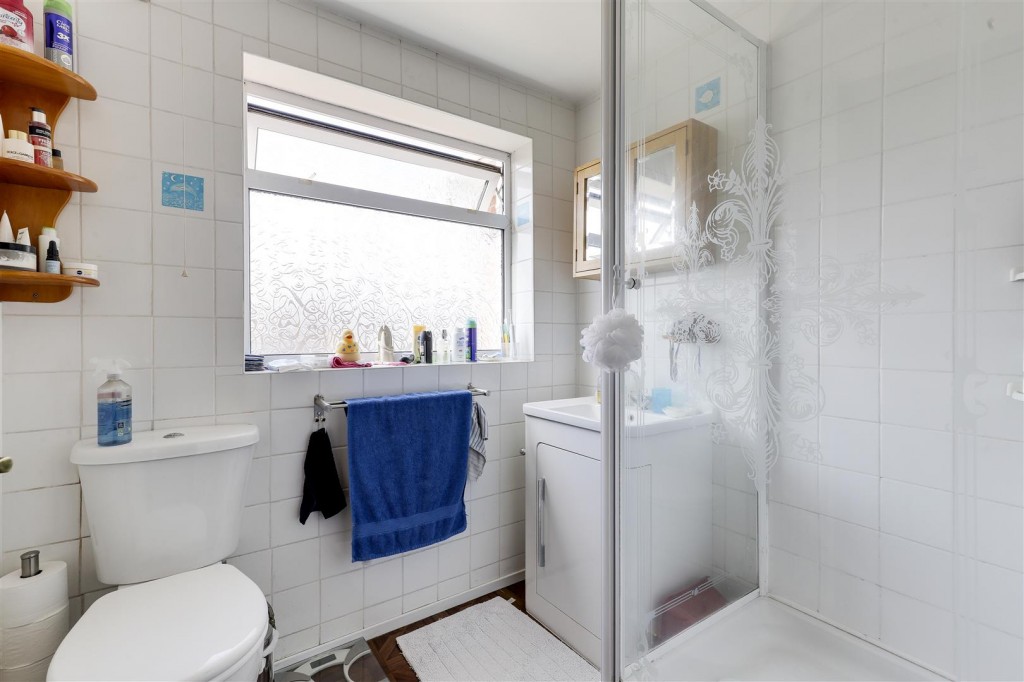 Dalbeattie Close, Arnold, Nottinghamshire, NG5 8QX