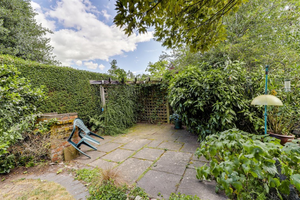 Wadham Road, Woodthorpe, Nottinghamshire, NG5 4JB