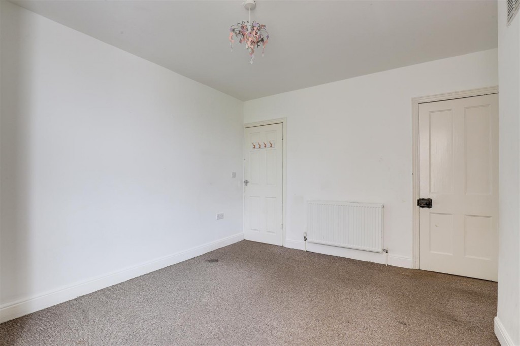 Bradgate Road, Forest Fields, Nottinghamshire, NG7 6HJ