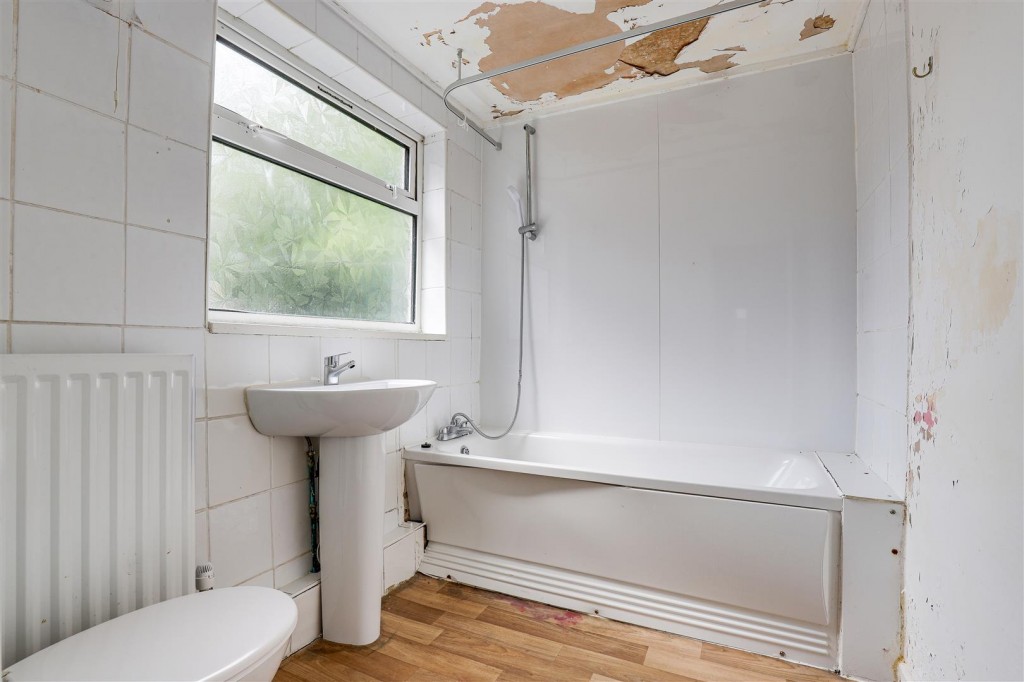 Bradgate Road, Forest Fields, Nottinghamshire, NG7 6HJ