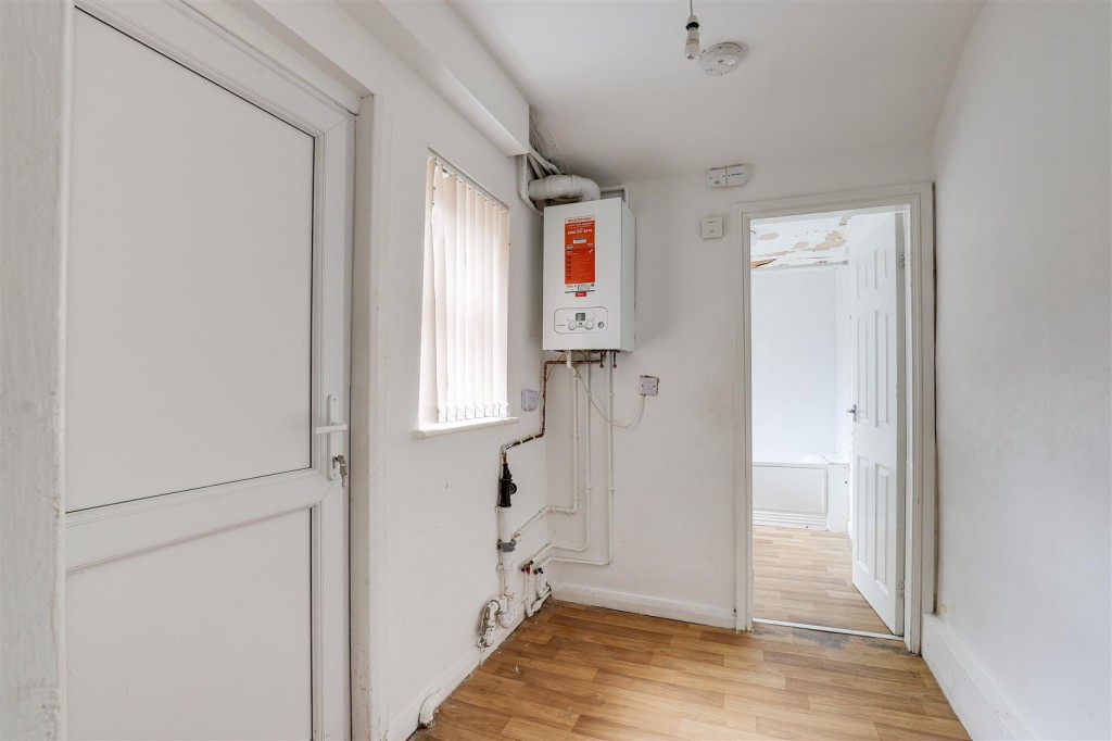 Bradgate Road, Forest Fields, Nottinghamshire, NG7 6HJ