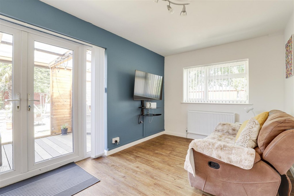 Grazingfield, Silverdale, Nottinghamshire, NG11 7FN