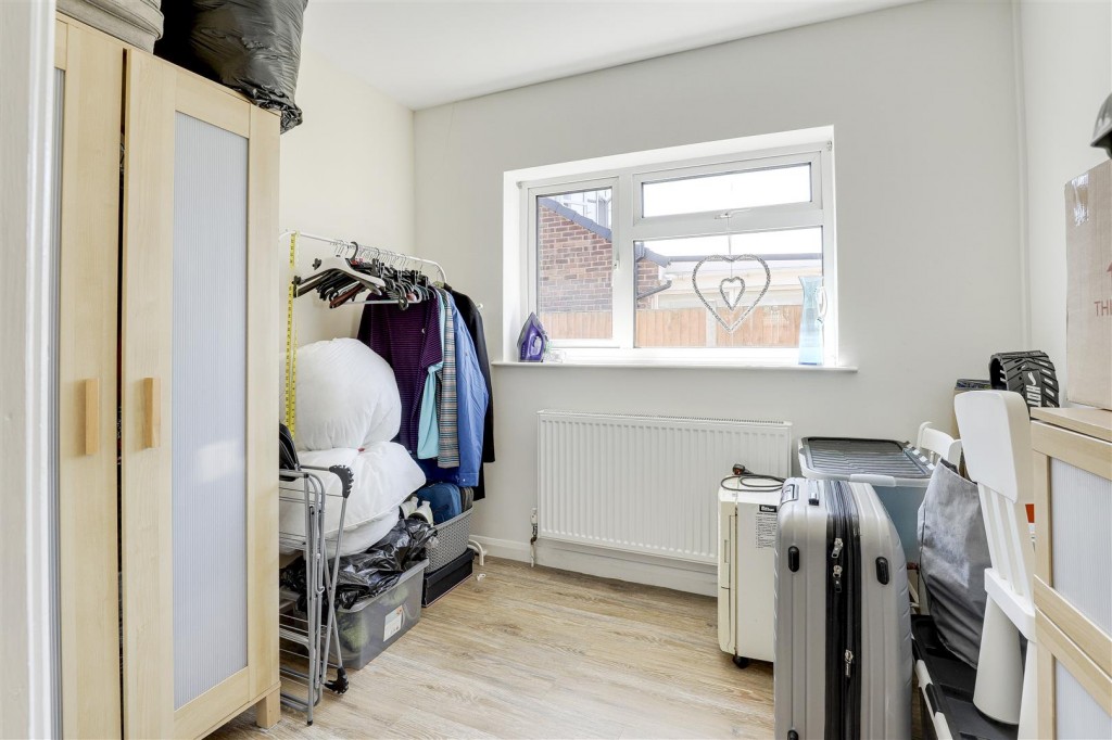 Grazingfield, Silverdale, Nottinghamshire, NG11 7FN