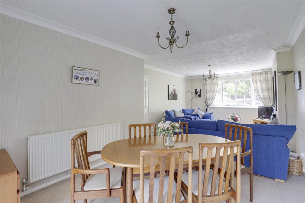 Letchworth Crescent, Beeston, Nottinghamshire, NG9 5LL