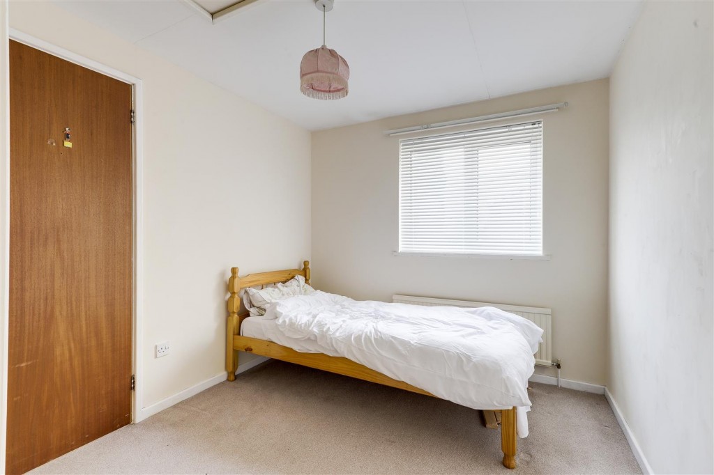 Wensleydale Close, Nottingham, Nottinghamshire, NG8 5FY