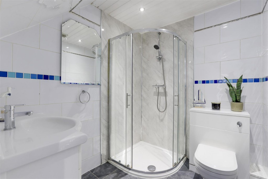 Babbacombe Way, Hucknall, Nottinghamshire, NG15 6NW