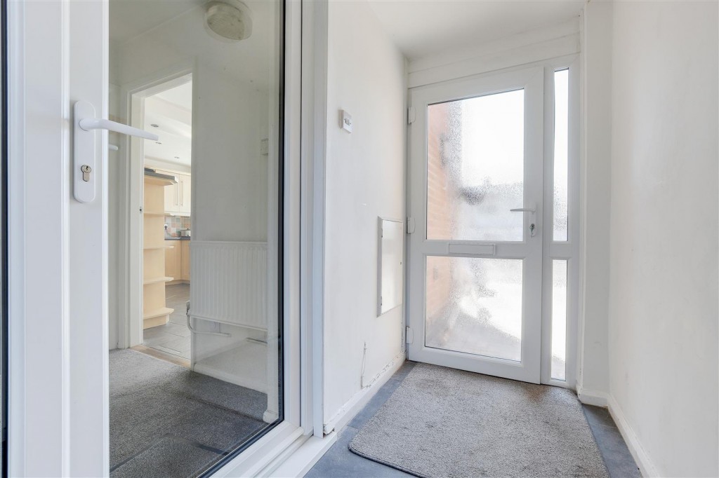 Babbacombe Way, Hucknall, Nottinghamshire, NG15 6NW