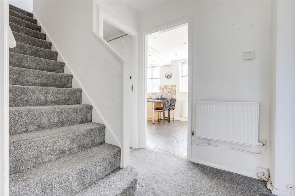 Babbacombe Way, Hucknall, Nottinghamshire, NG15 6NW