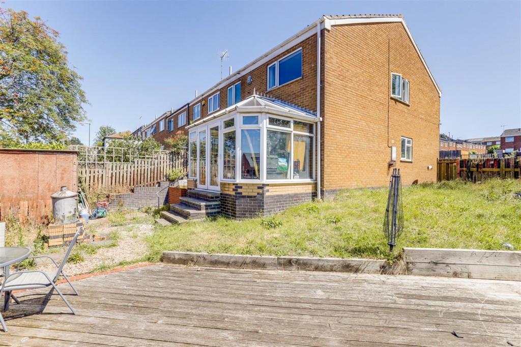 Winscale Gardens, Top Valley, Nottinghamshire. NG5 9DY