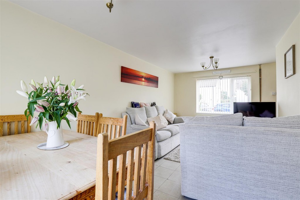 Kings Avenue, Gedling, Nottinghamshire, NG4 4ED