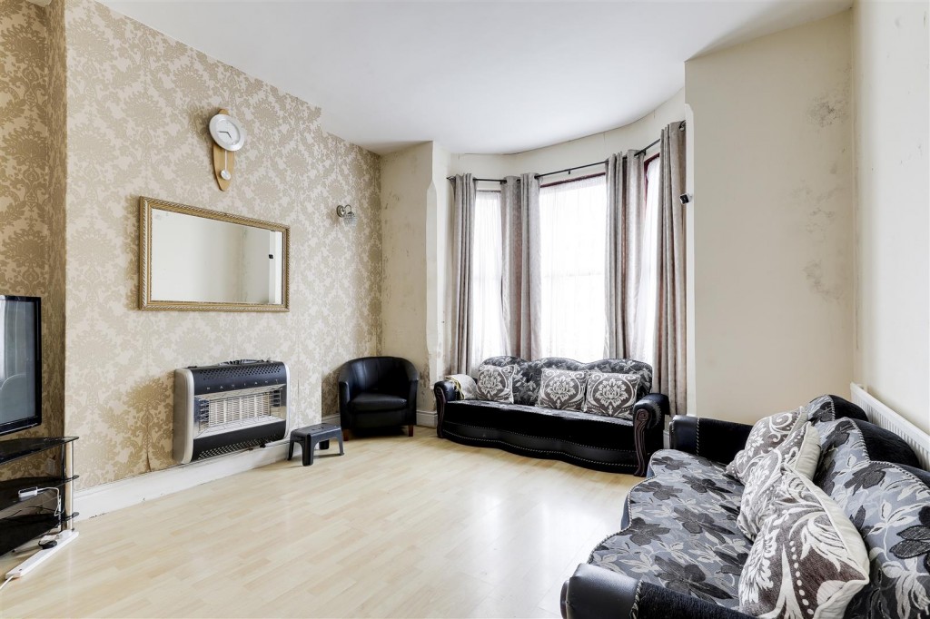 Regent Street, New Basford, Nottinghamshire, NG7 7BJ