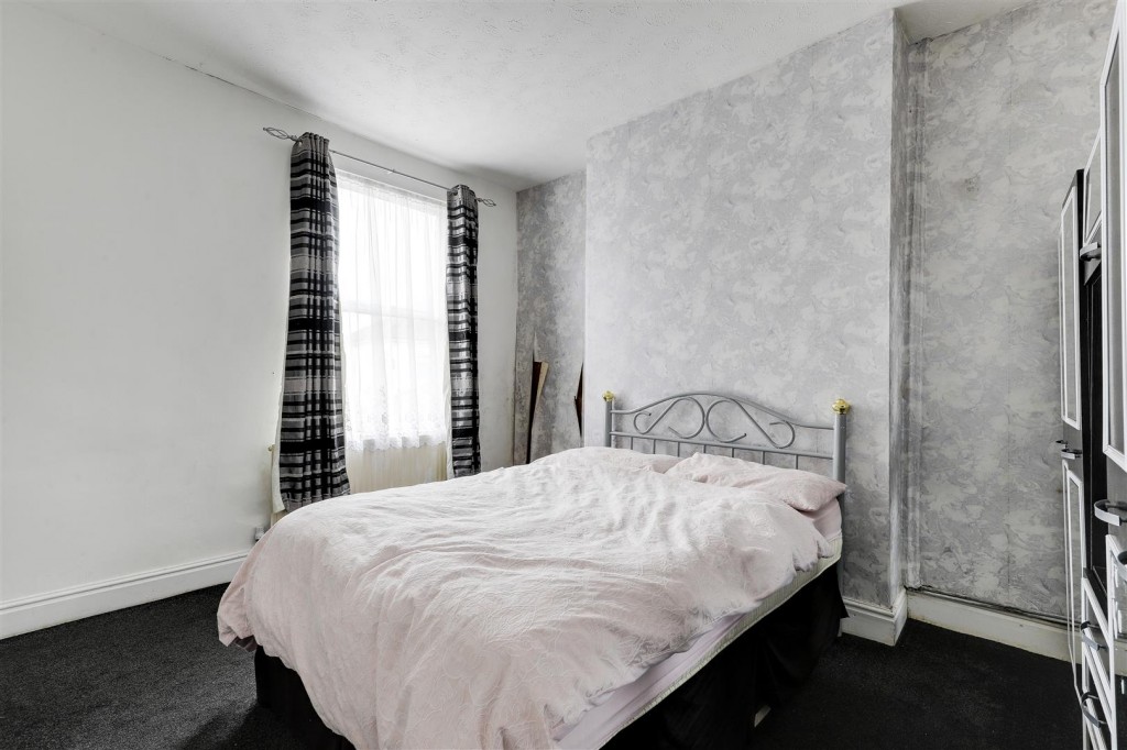 Regent Street, New Basford, Nottinghamshire, NG7 7BJ