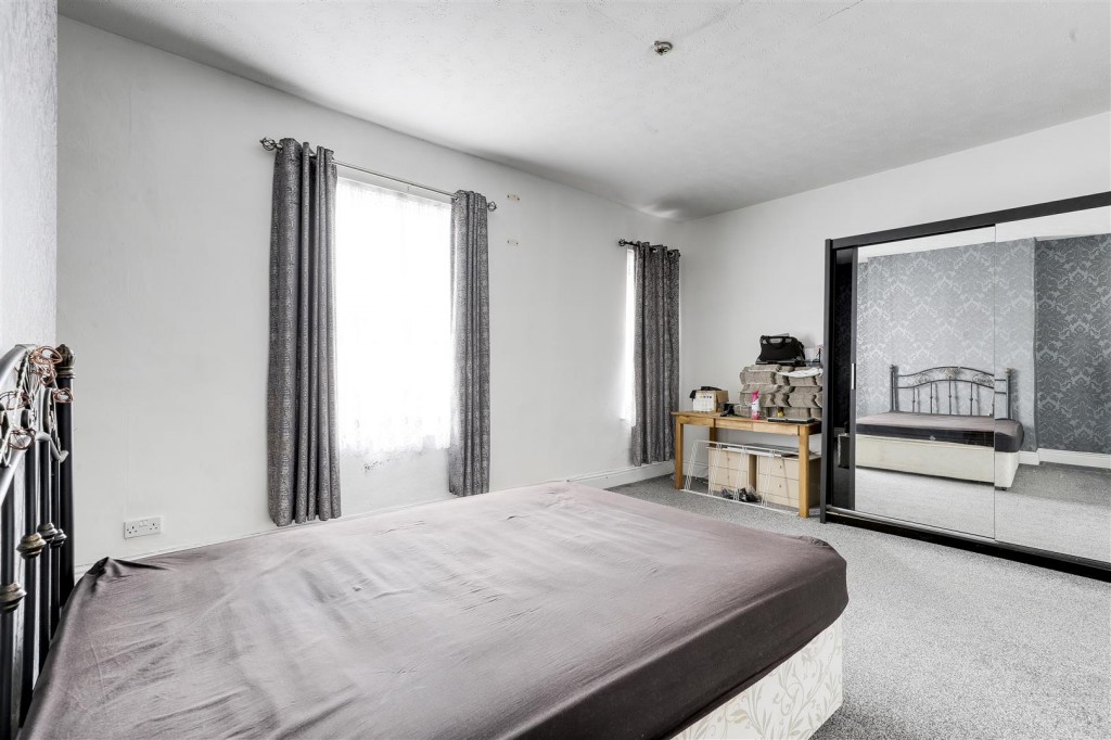 Regent Street, New Basford, Nottinghamshire, NG7 7BJ