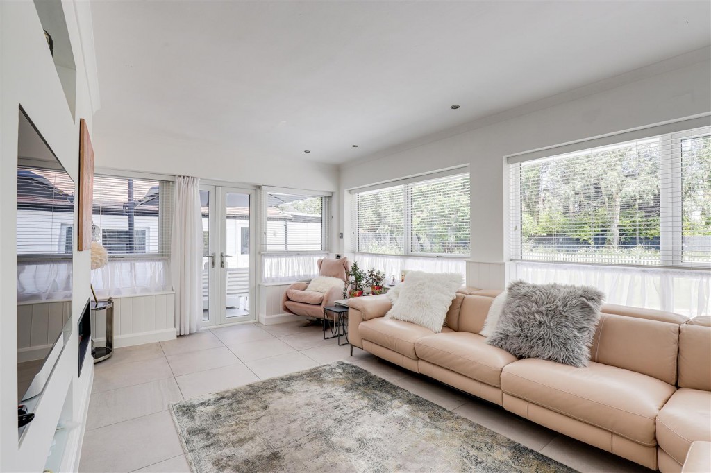 Westdale Lane, Mapperley, Nottinghamshire, NG3 6ES