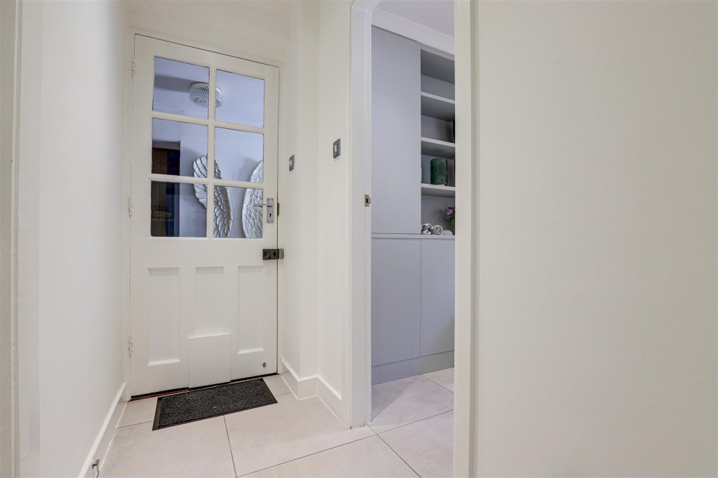 Westdale Lane, Mapperley, Nottinghamshire, NG3 6ES