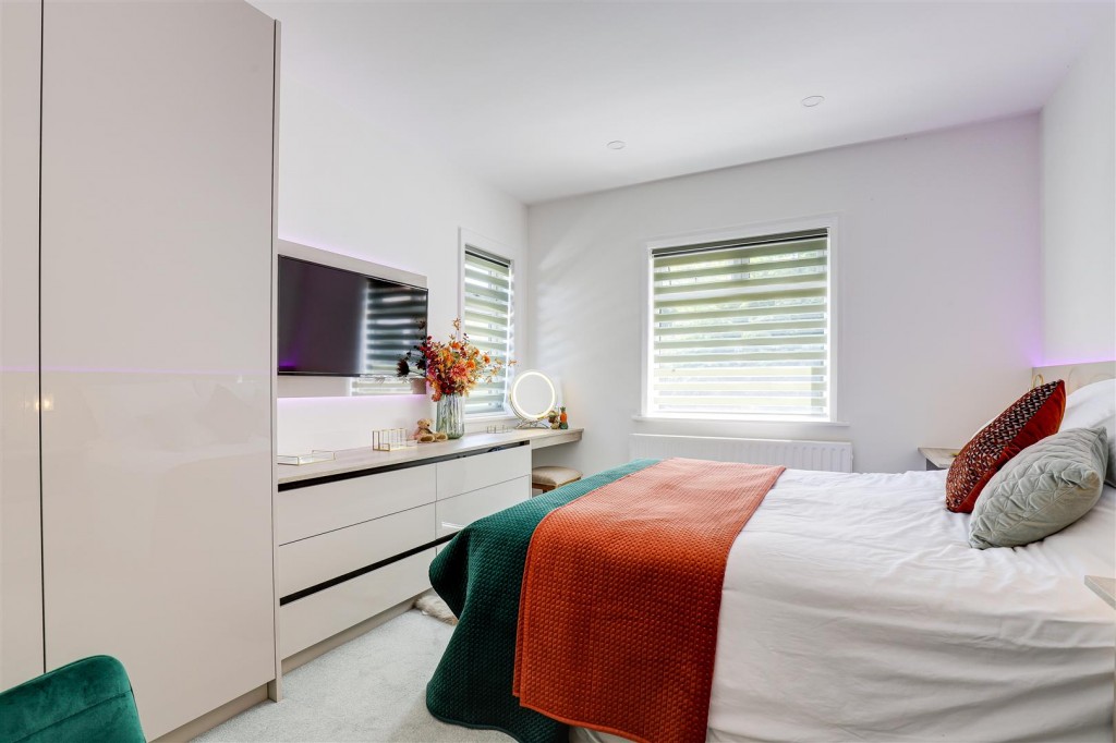Westdale Lane, Mapperley, Nottinghamshire, NG3 6ES