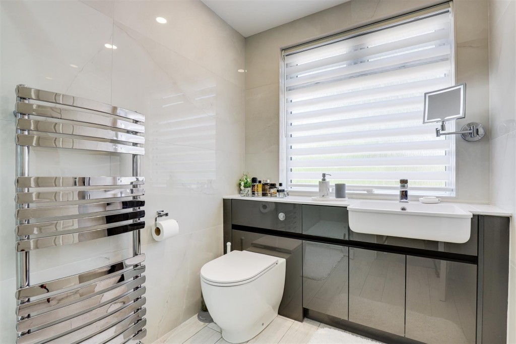 Westdale Lane, Mapperley, Nottinghamshire, NG3 6ES