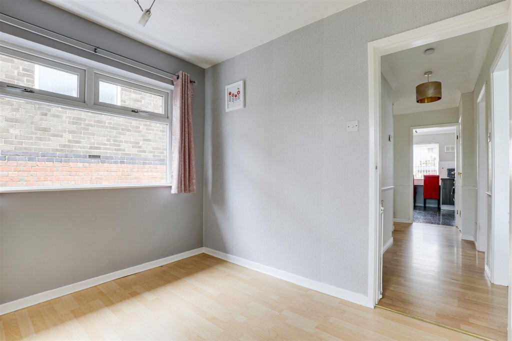 Belper Avenue, Carlton, Nottinghamshire, NG4 3SE
