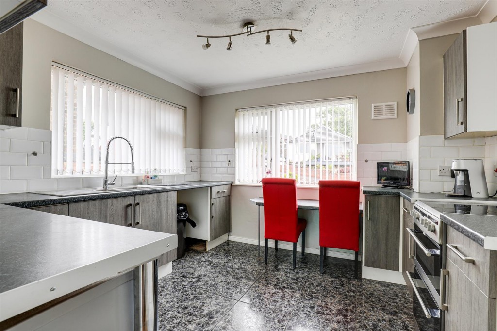 Belper Avenue, Carlton, Nottinghamshire, NG4 3SE