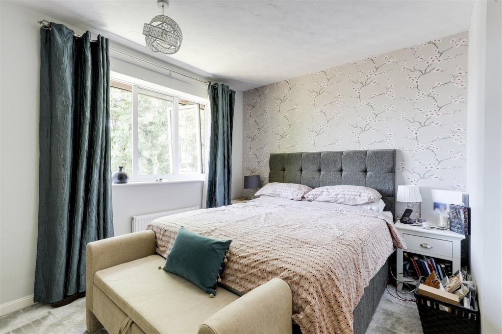 Grace Drive, Nottingham, Nottinghamshire, NG8 5AG