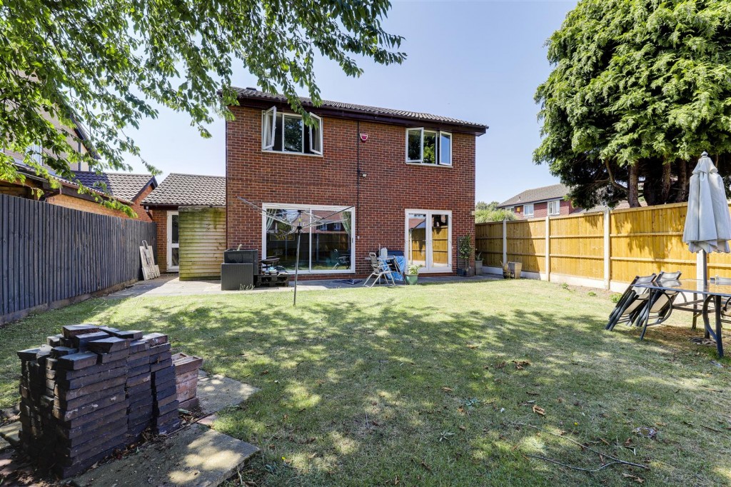 Grace Drive, Nottingham, Nottinghamshire, NG8 5AG